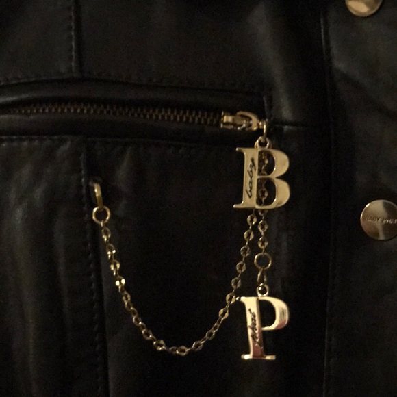 Woman’s leather jacket by Baby Phat . - Picture 8 of 11